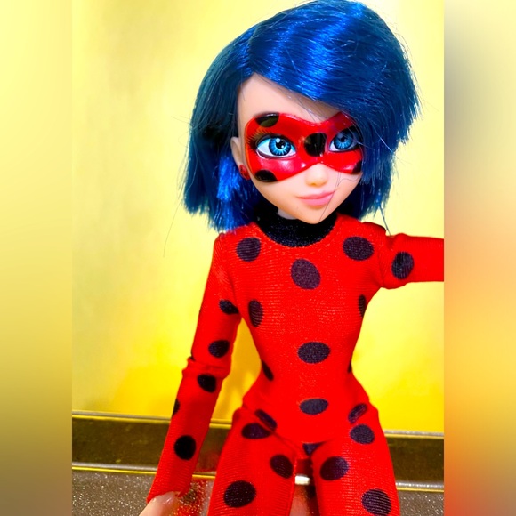 MIRACULOUS LADY BUG CAT NOIR THE MOVIE COLLECTIBLE FASHION DOLL BLUE HAIR 10.5” - Picture 5 of 11